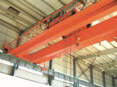 QD QXI 70 tonnadan ortiq kranni