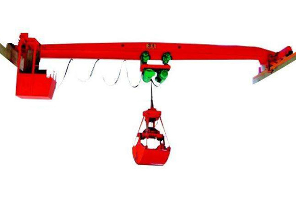 Qo'rg'oshin bilan bitta qimorli tepadan kran